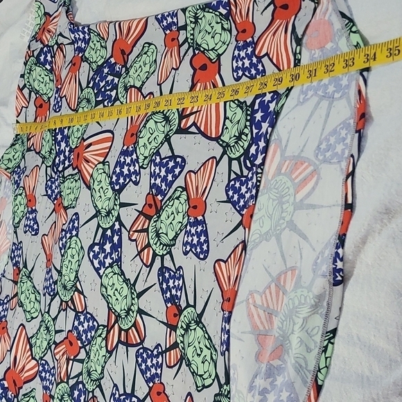 NWT Lularoe Irma Top Statue Of Liberty Patriotic Top Size Large - Picture 9 of 10